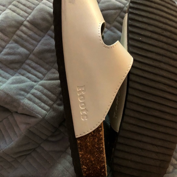 Roots sandals size 7 - Picture 7 of 8